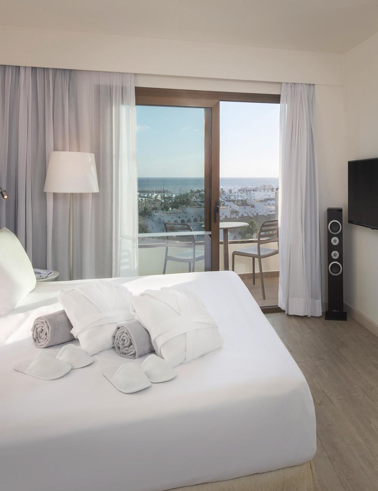 Hotel Sol House Costa del Sol Torremolinos Esterno foto